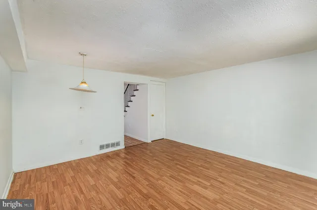 $168,845 | 1760 Dutch Village Drive, Hyattsville, MD 20785