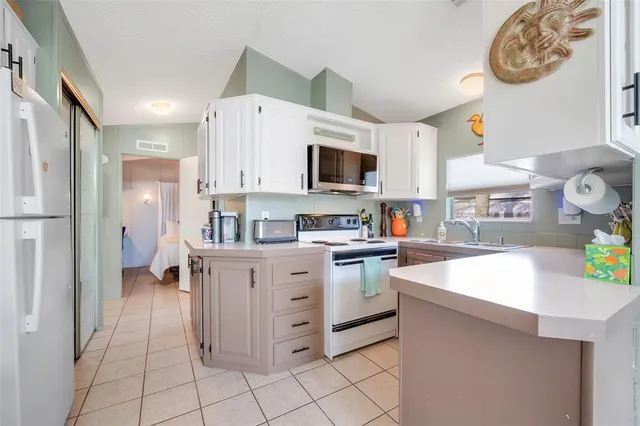 $235,000 | 3275 Southeast 2nd Terrace, Okeechobee, FL 34974