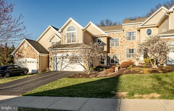 $699,900 | 37 Sagewood Drive, Unit 14, Malvern, PA 19355