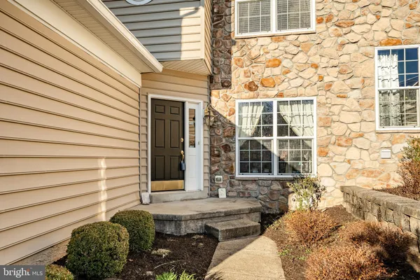 $699,900 | 37 Sagewood Drive, Unit 14, Malvern, PA 19355