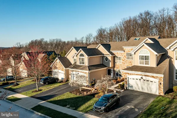 $699,900 | 37 Sagewood Drive, Unit 14, Malvern, PA 19355