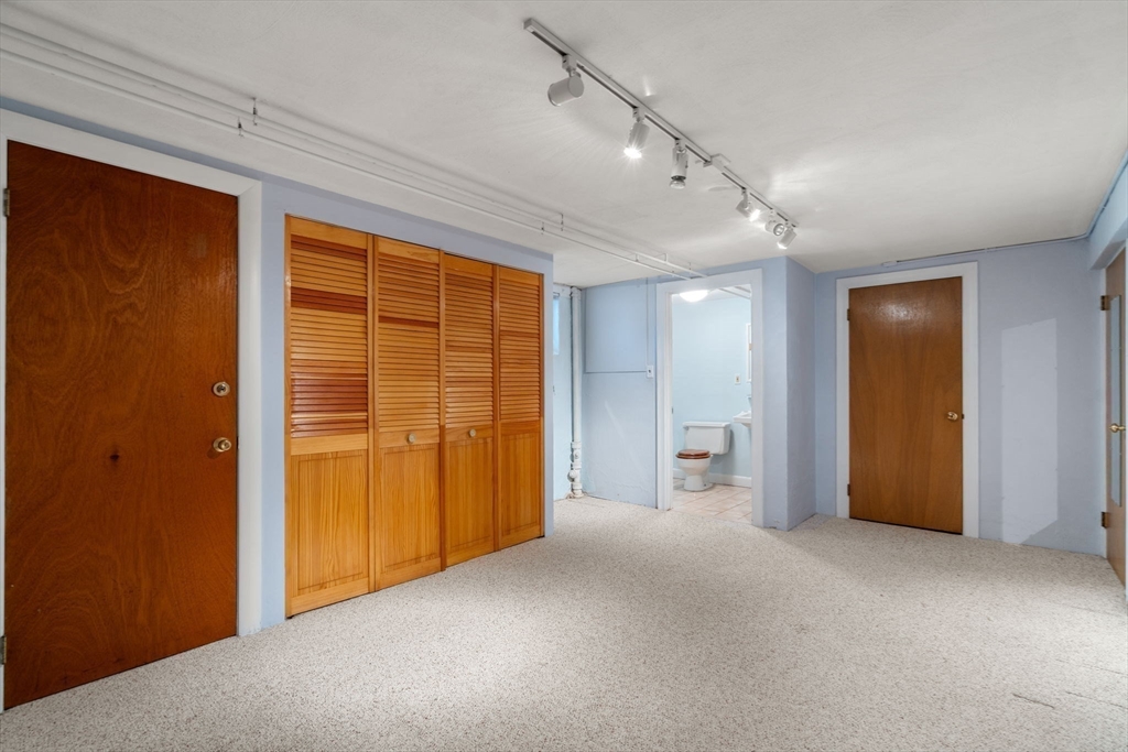 61 Sevland Road Newton, MA 02459 - Photo 18 of 27
