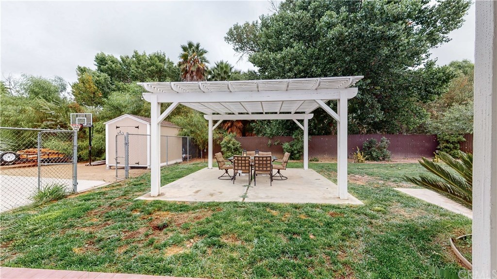 17390 Mockingbird Canyon Road Riverside, CA 92504 - Photo 23 of 35