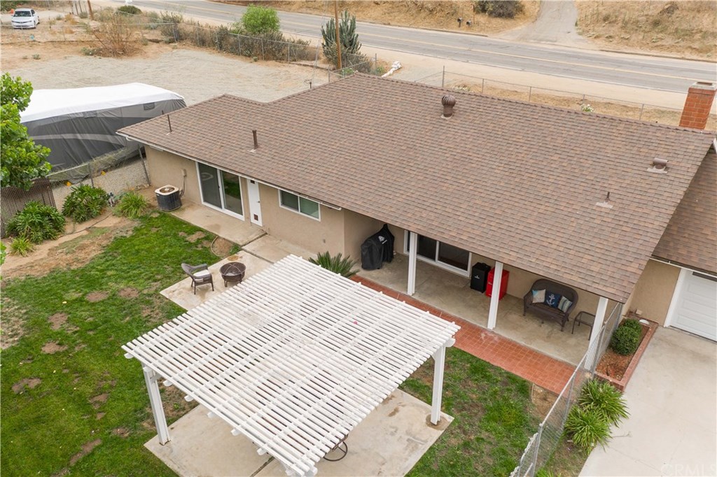 17390 Mockingbird Canyon Road Riverside, CA 92504 - Photo 29 of 35