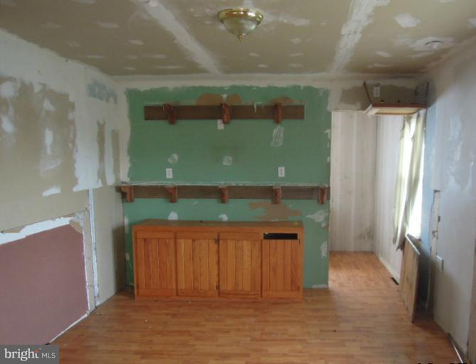204 South Reymann Street Ranson, WV 25438 - Photo 14 of 16 Interior (General)