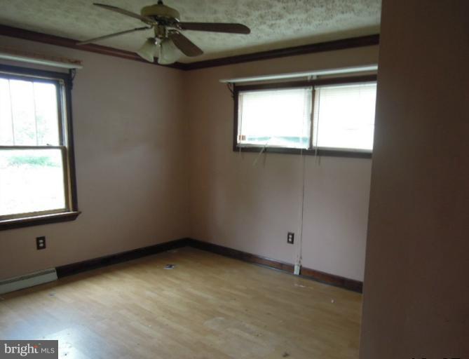 204 South Reymann Street Ranson, WV 25438 - Photo 3 of 16 Interior (General)
