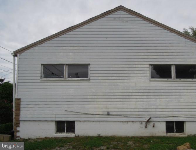 204 South Reymann Street Ranson, WV 25438 - Photo 7 of 16 Exterior (General)
