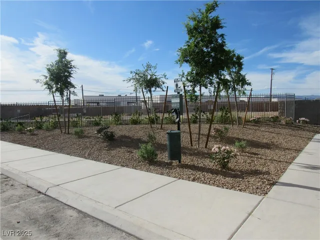 $1,650 | 5118 Steep Cliffs Avenue, Las Vegas, NV 89115