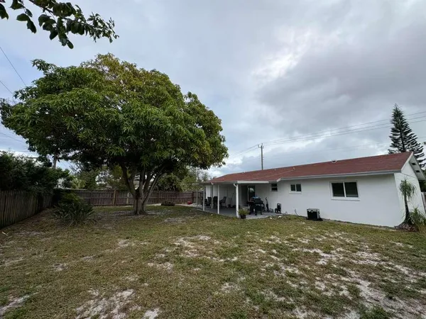 $474,900 | 401 South 12th Street, Lantana, FL 33462