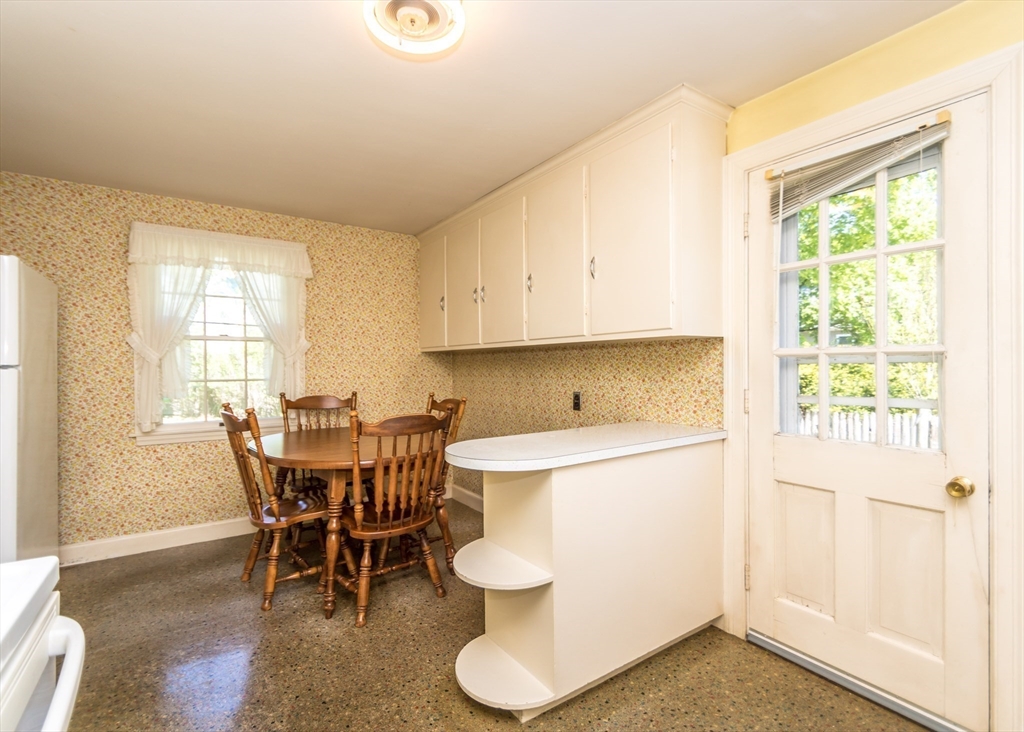 5 Chase Road Waltham, MA 02452 - Photo 5 of 20