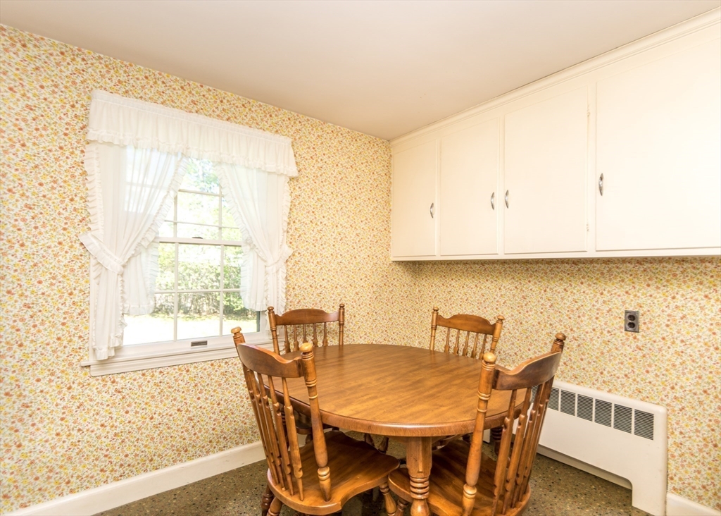 5 Chase Road Waltham, MA 02452 - Photo 7 of 20