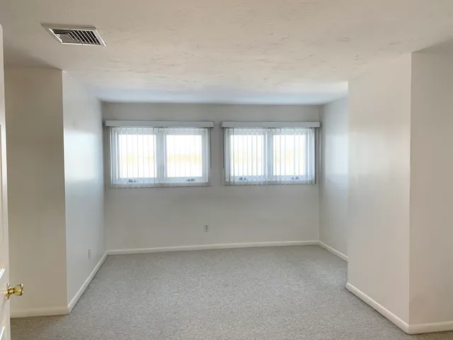 $2,200 | 112 Beacon Park Road, Unit 112, Webster, MA 01570