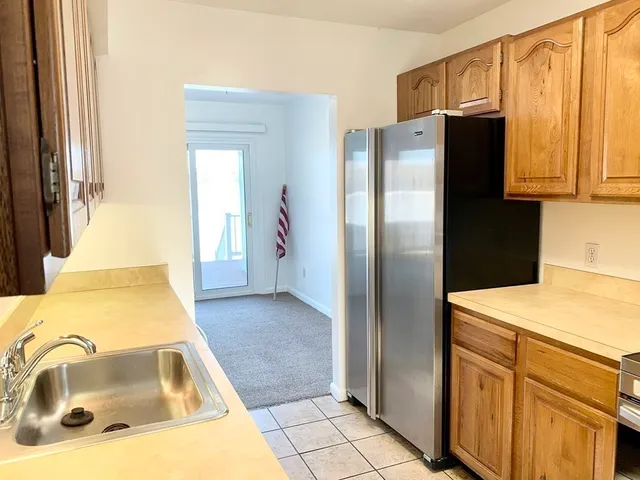 $2,200 | 112 Beacon Park Road, Unit 112, Webster, MA 01570