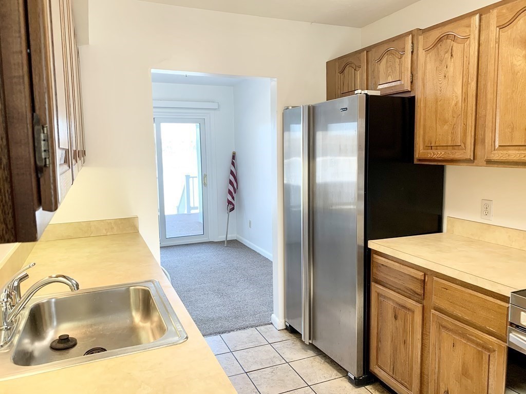 112 Beacon Park Road, Unit 112 Webster, MA 01570 - Photo 5 of 22