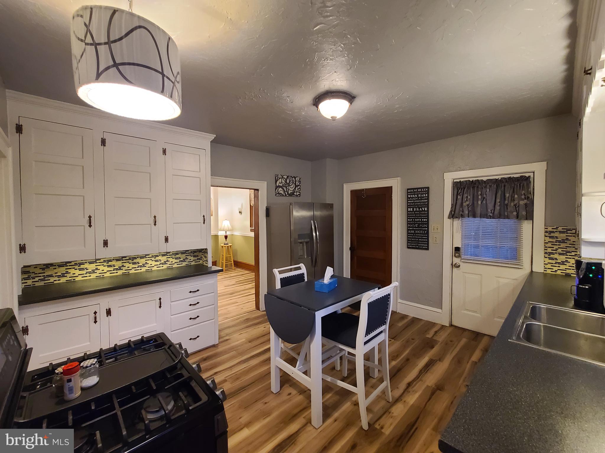 421 Rohrerstown Road Lancaster, PA 17603 - Photo 15 of 40