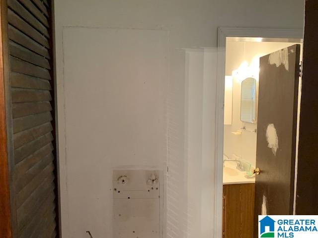 1231 Alexandria Road Weaver, AL 36277 - Photo 18 of 42