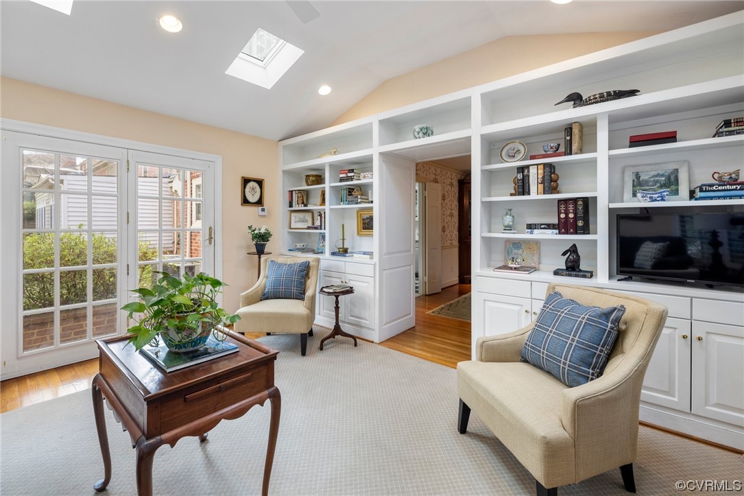 6161 River Road, Unit 1 Richmond, VA 23226 - Photo 13 of 32 a living room with furniture and a flat screen tv