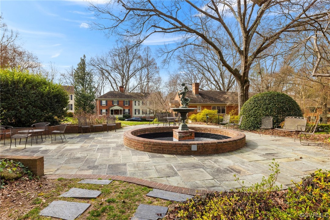 6161 River Road, Unit 1 Richmond, VA 23226 - Photo 32 of 32 a view of a yard with a fountain