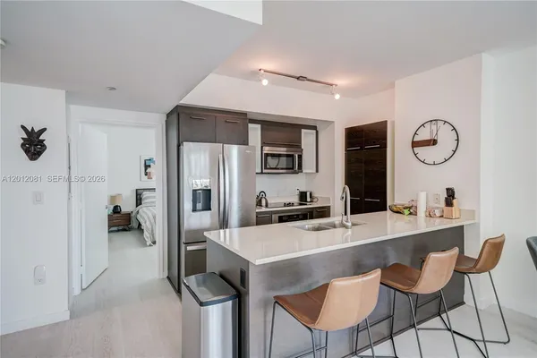 $4,300 | 500 Brickell Avenue, Unit 3807, Miami, FL 33131