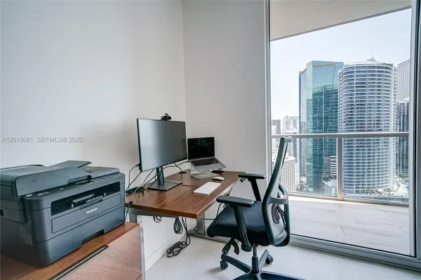 $4,300 | 500 Brickell Avenue, Unit 3807, Miami, FL 33131