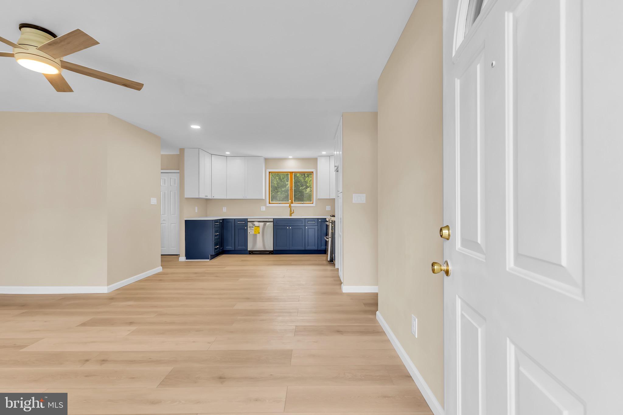 27 South Club Road Pine Hill, NJ 08021 - Photo 3 of 41