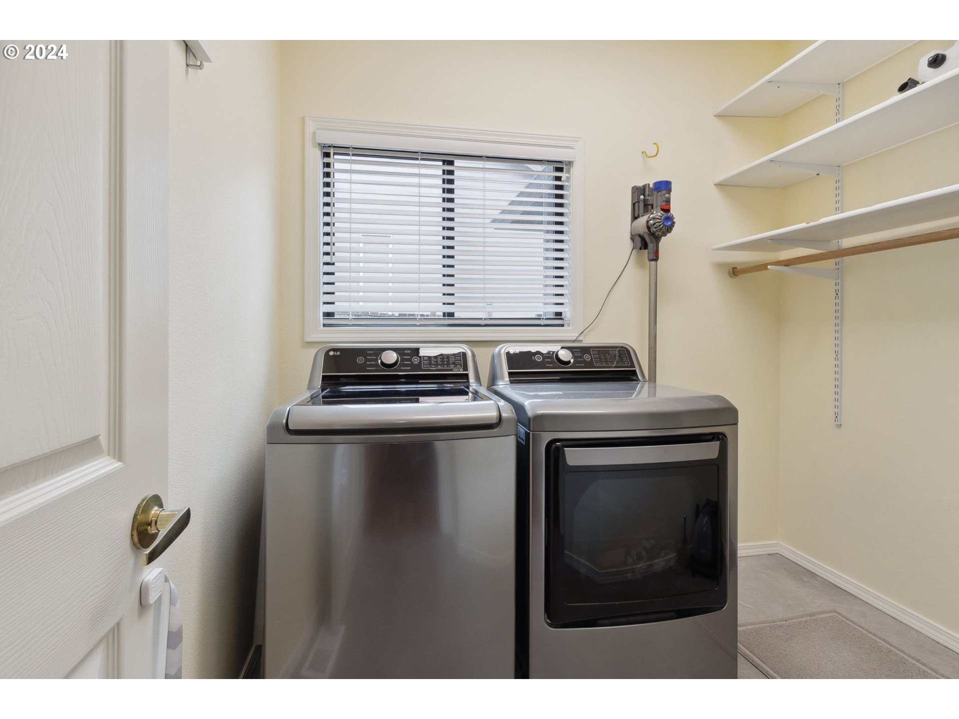 3530 Northwest Endicott Street Camas, WA 98607 - Photo 13 of 28