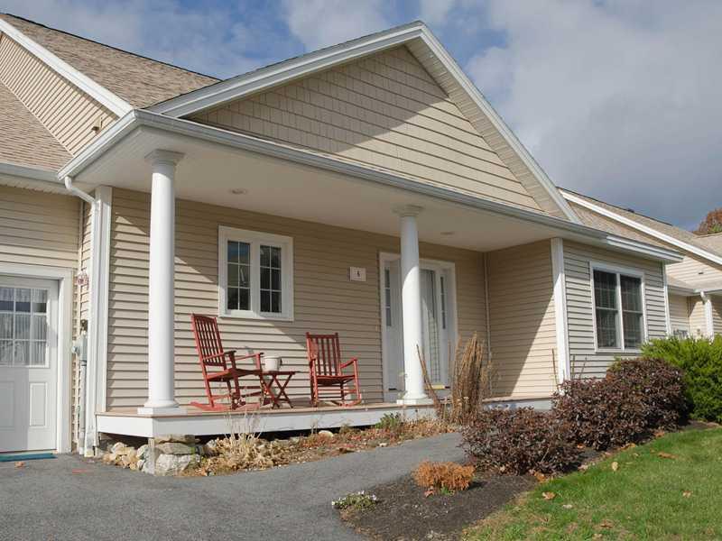 6 Goose Ledge Road, Unit 37 Cumberland Foreside, ME 04110 - Photo 2 of 27 Exterior Front.