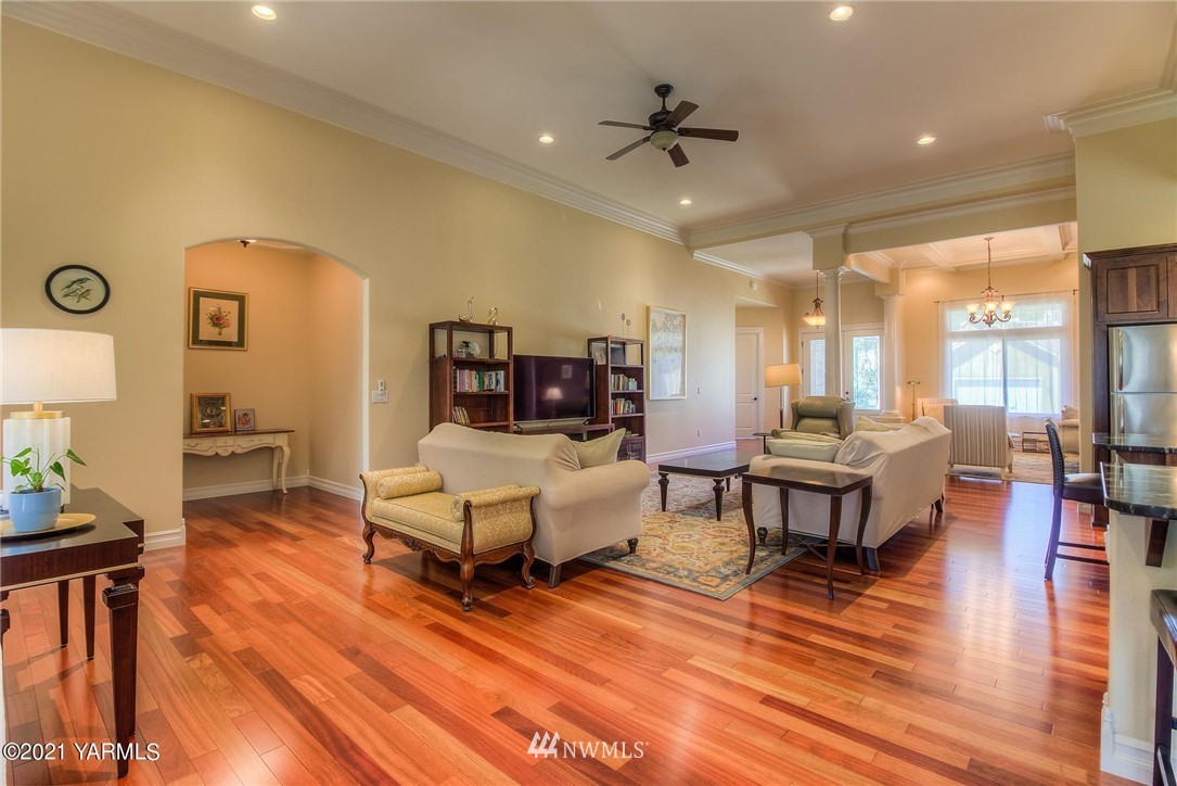7204 Modesto Way Yakima, WA 98908 - Photo 6 of 10 Gallery Image 6