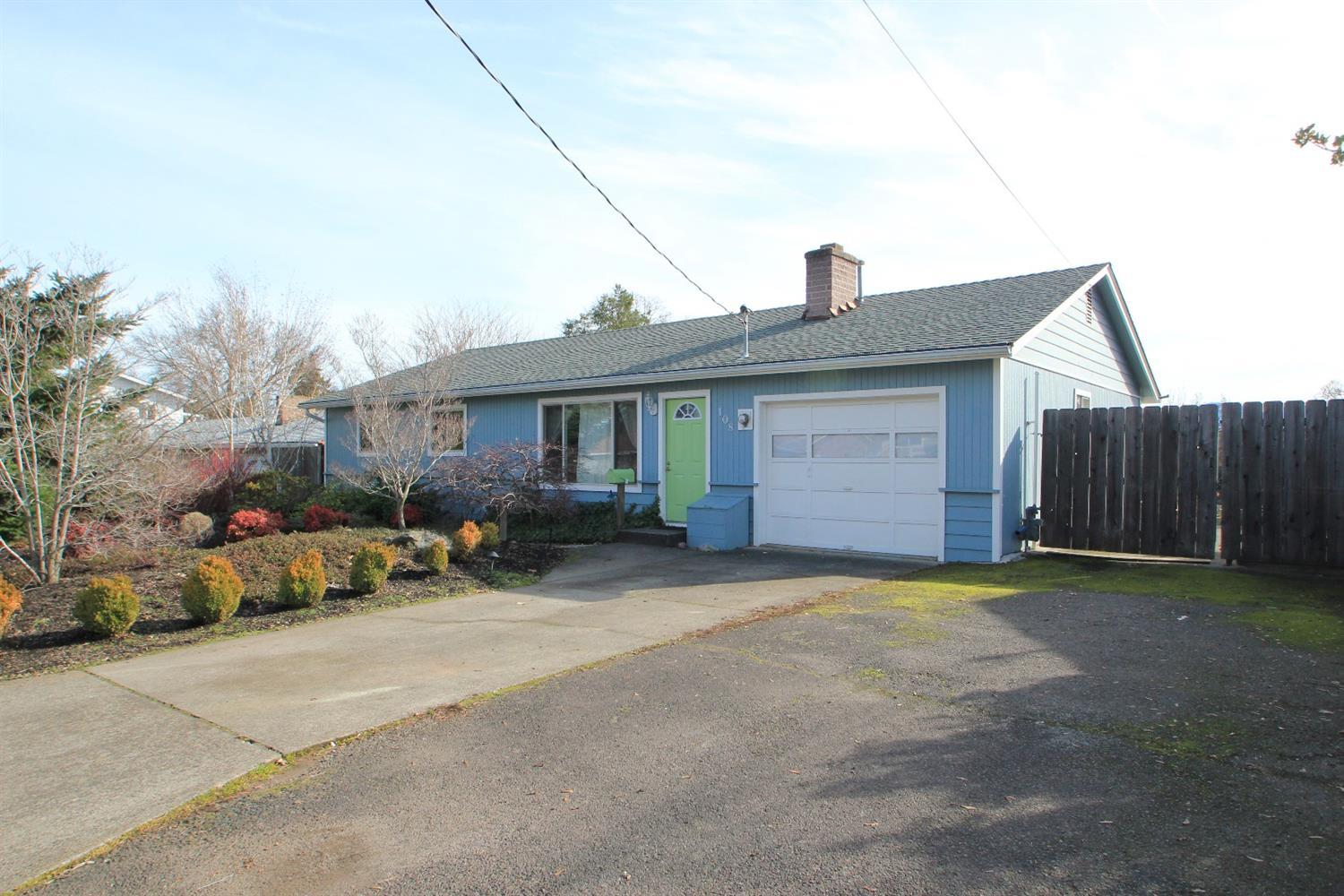 108 Kings Way Central Point, OR 97502 - Photo 3 of 32 Additional Photo