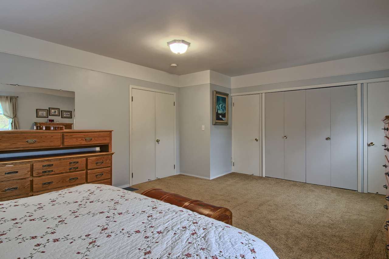 2250 North Mork Road Suttons Bay, MI 49682 - Photo 29 of 41 1859120-28.JPG
