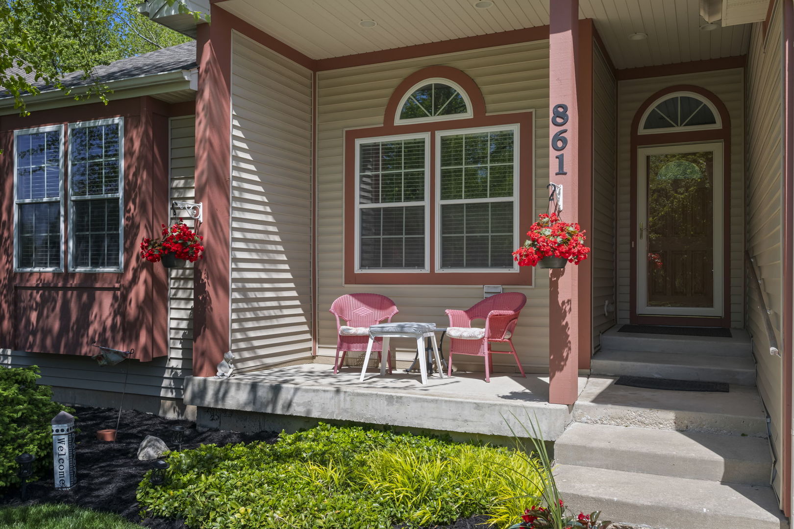 861 Prairie Ridge Drive Woodstock, IL 60098 - Photo 5 of 40