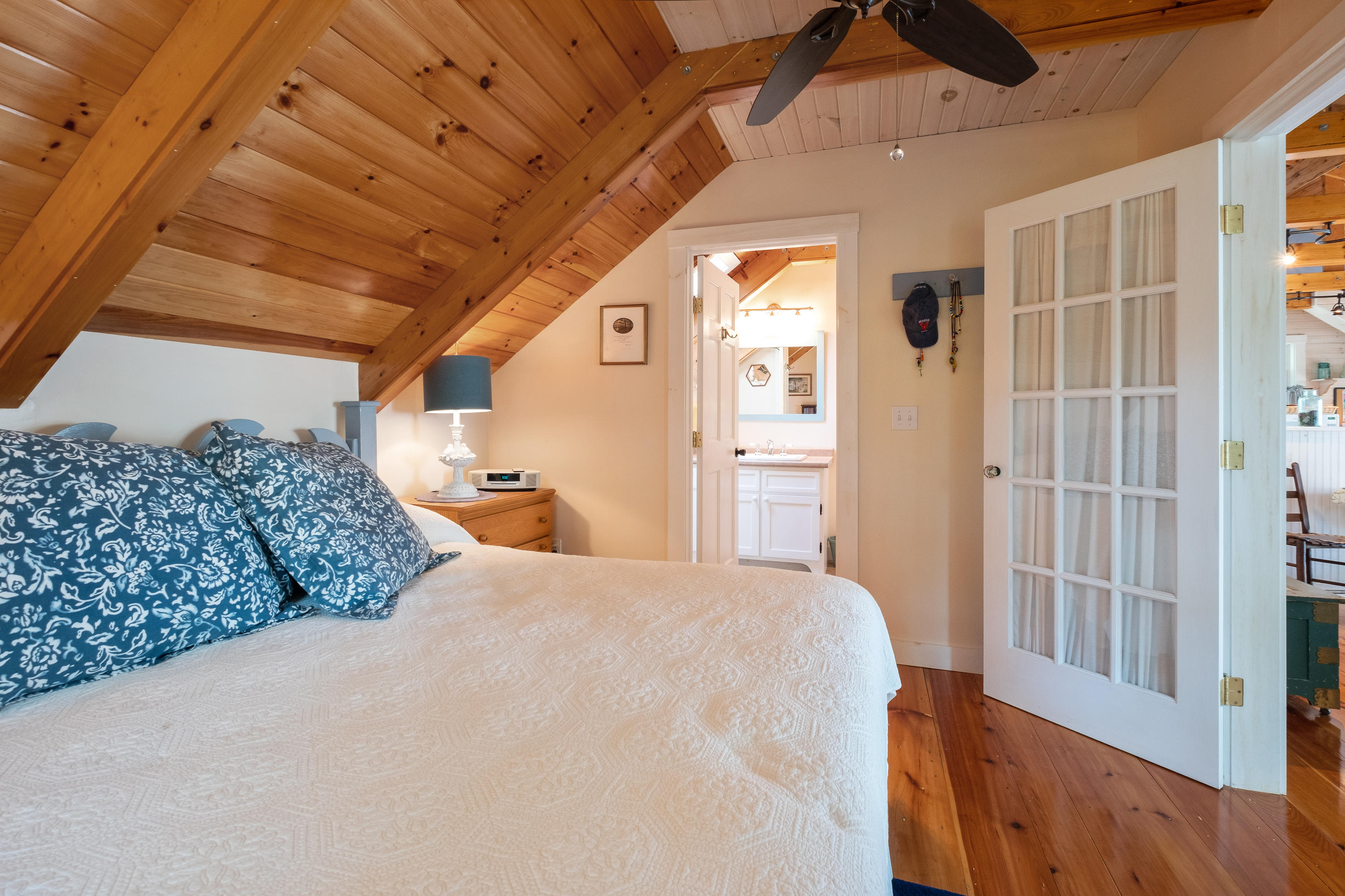 670 Shore Road Northport, ME 04849 - Photo 52 of 54 670 Shore Road - Northport - MBNB(8)