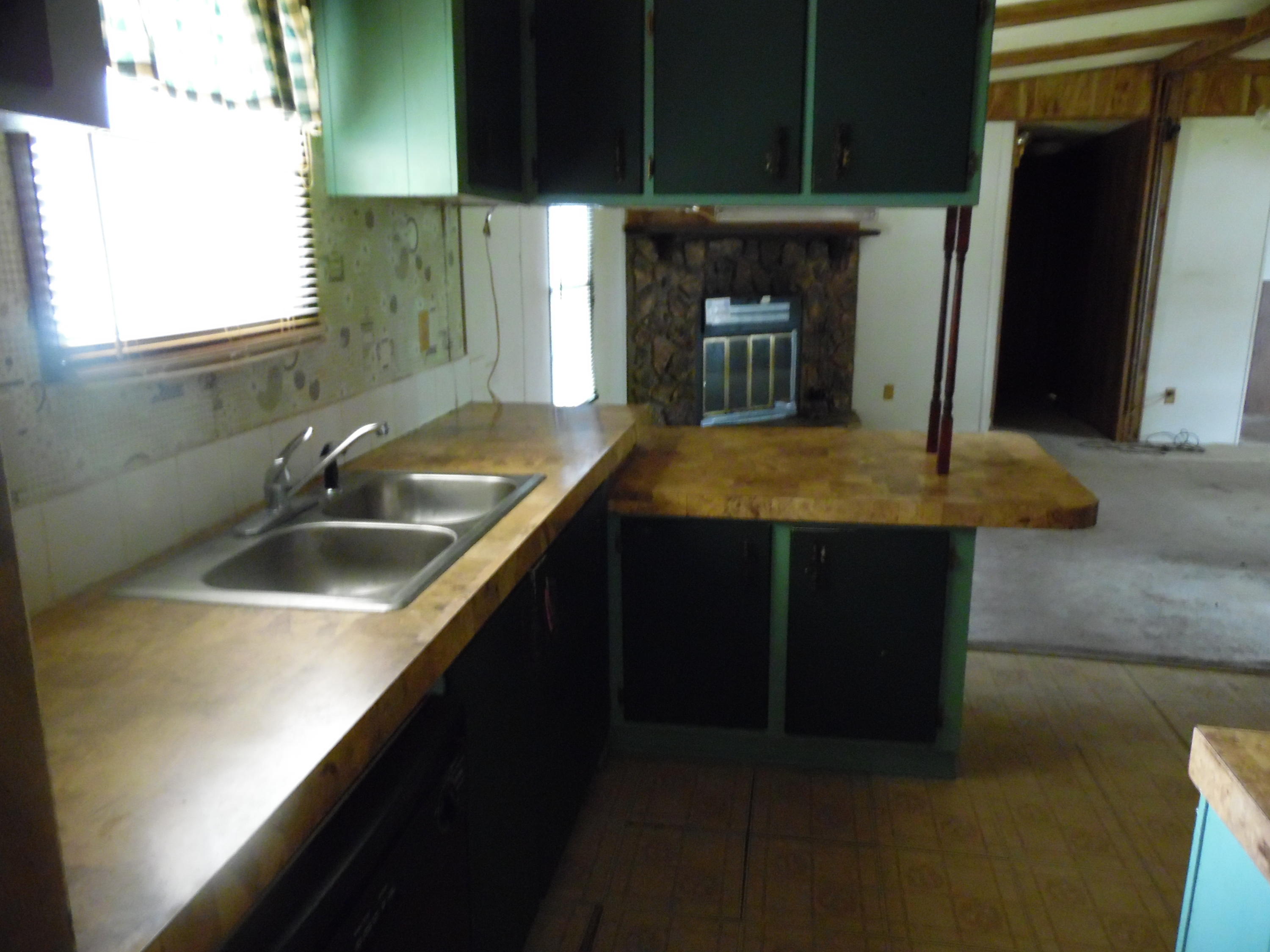 365 Vanderheide Road DeFuniak Springs, FL 32433 - Photo 10 of 34 Kitchen