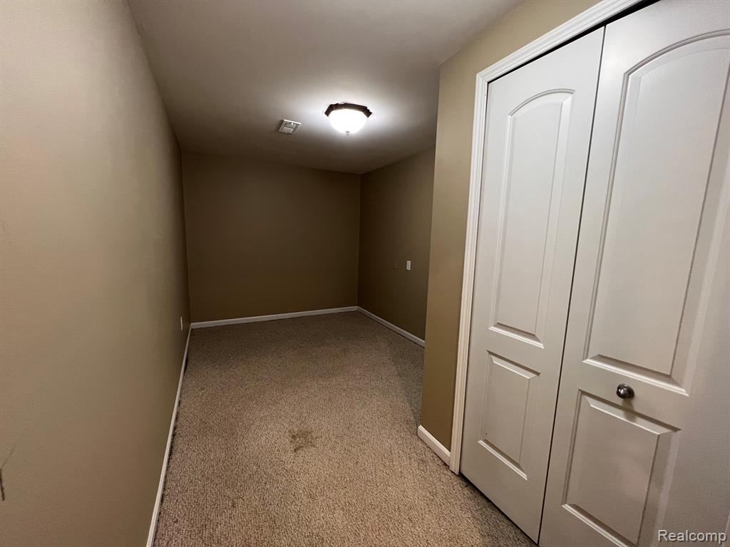 2030 Decker Road Walled Lake, MI 48390 - Photo 6 of 27
