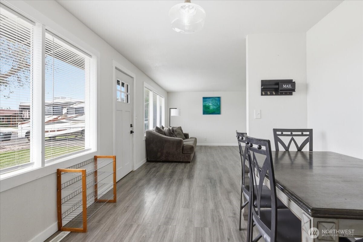 262 North Earl Road Moses Lake, WA 98837 - Photo 6 of 28