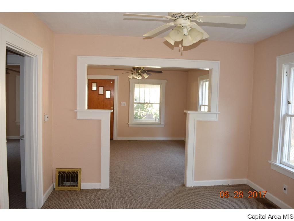 2641 South 9th Street Springfield, IL 62703 - Photo 6 of 10