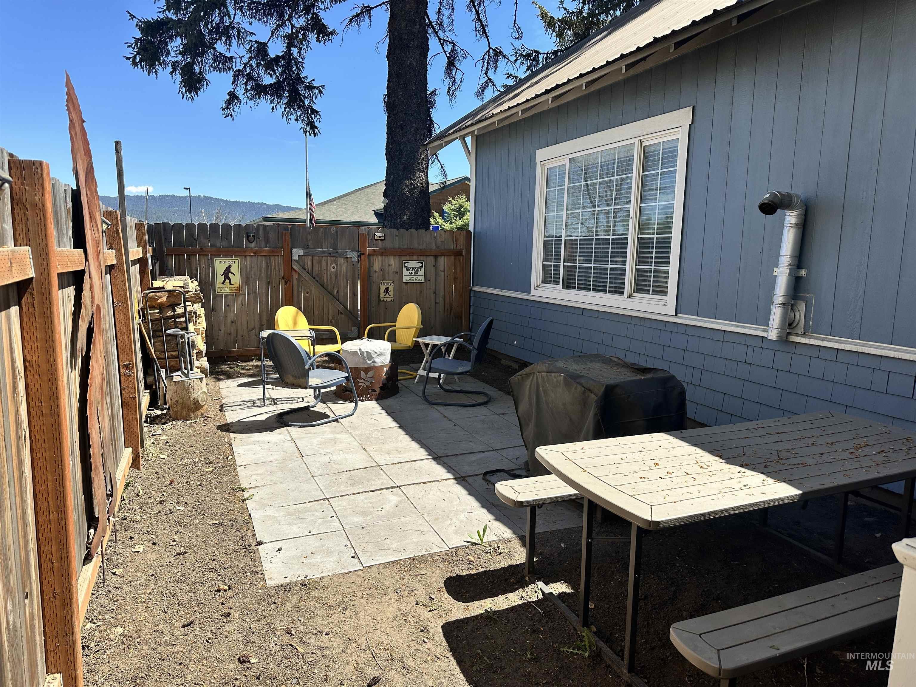 209 South Front Street Cascade, ID 83611 - Photo 22 of 39
