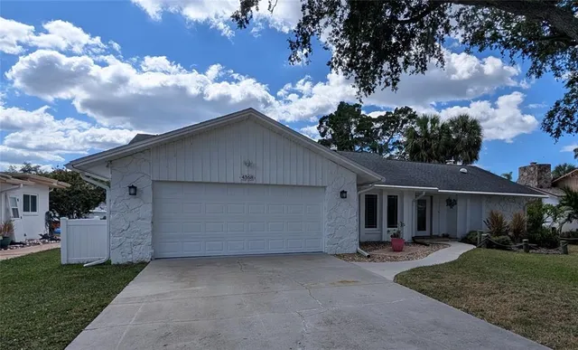 $2,795 | 4368 Marine Parkway, New Port Richey, FL 34652