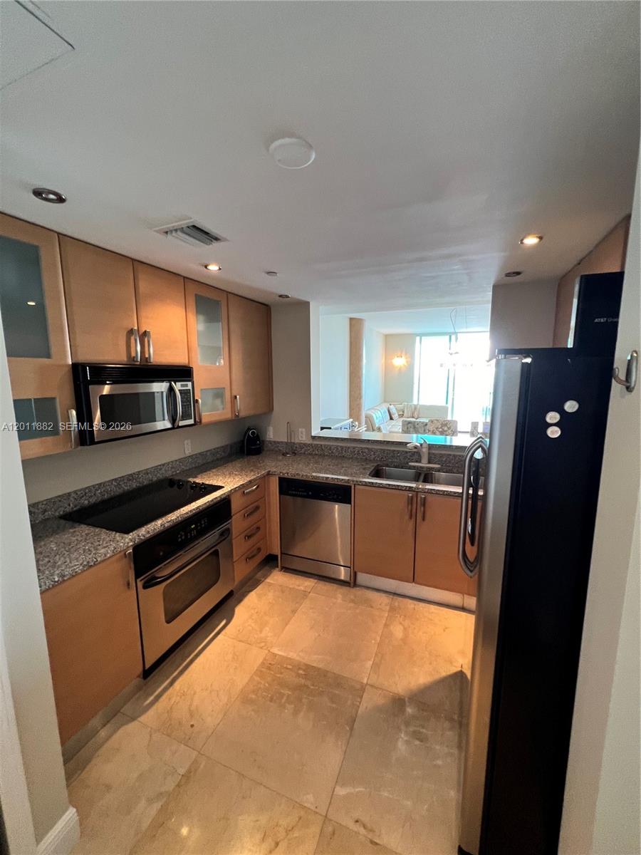 2101 Brickell Avenue, Unit 3205 Miami, FL 33129 - Photo 11 of 31
