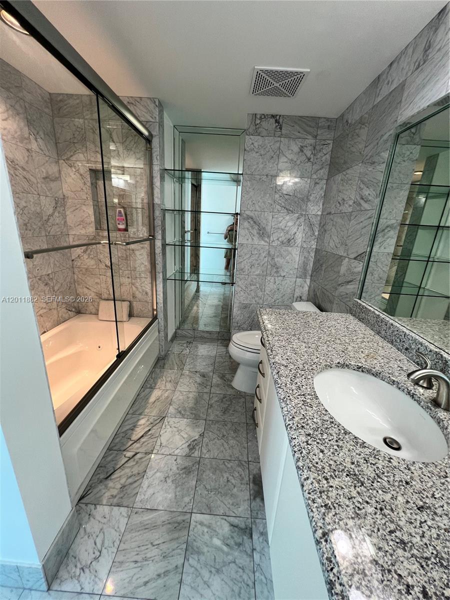 2101 Brickell Avenue, Unit 3205 Miami, FL 33129 - Photo 16 of 31