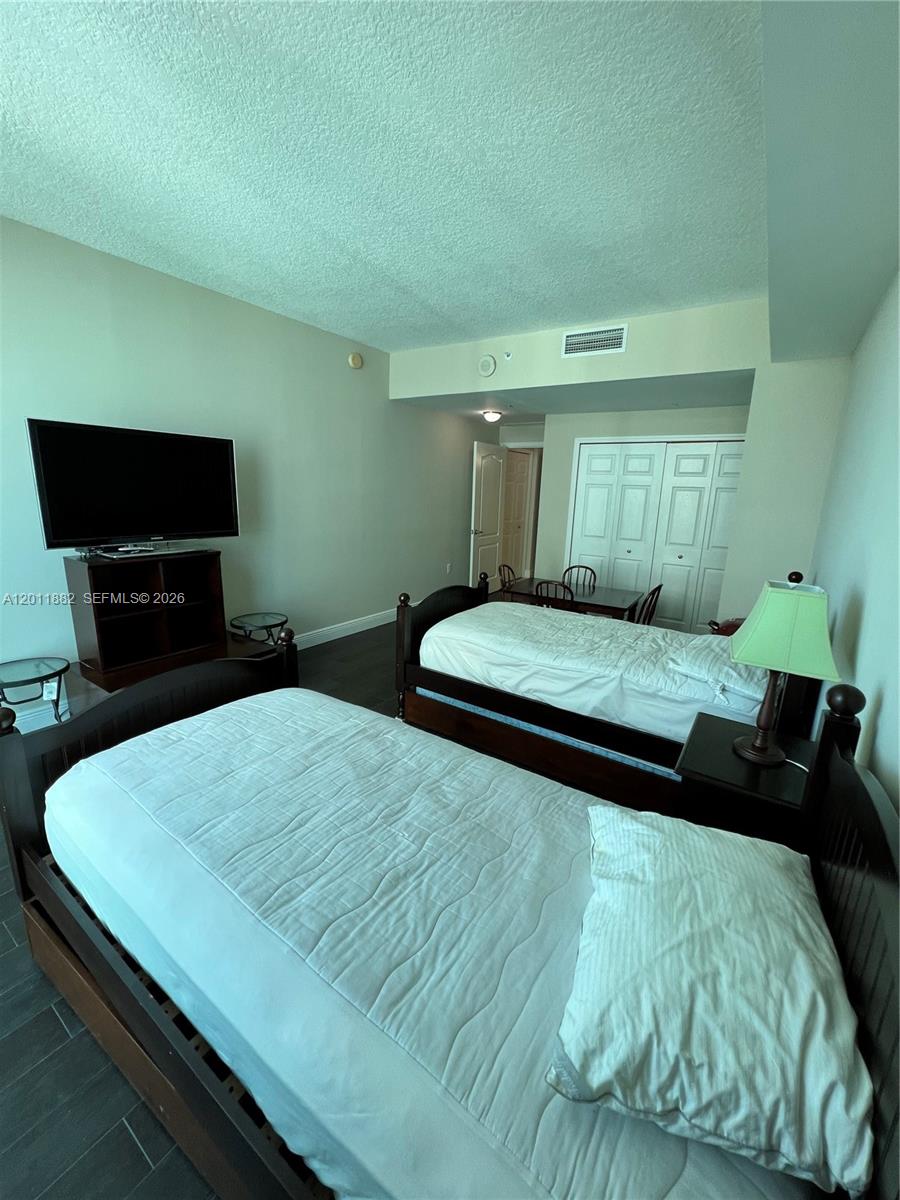 2101 Brickell Avenue, Unit 3205 Miami, FL 33129 - Photo 22 of 31