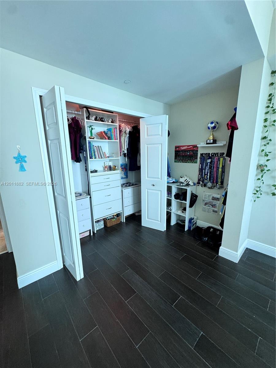2101 Brickell Avenue, Unit 3205 Miami, FL 33129 - Photo 22 of 31