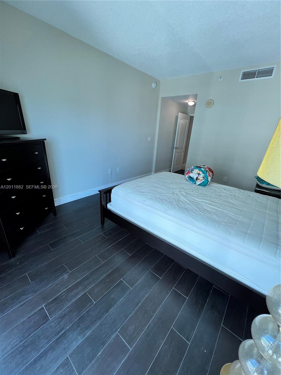 2101 Brickell Avenue, Unit 3205 Miami, FL 33129 - Photo 24 of 31