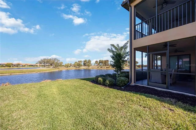 $427,000 | 10788 Tarflower Drive, Unit 202, Venice, FL 34293