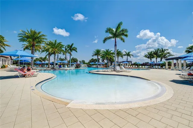 $427,000 | 10788 Tarflower Drive, Unit 202, Venice, FL 34293