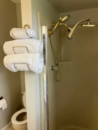 $259,900 | 109 Suelynn Drive, Normal, IL 61761