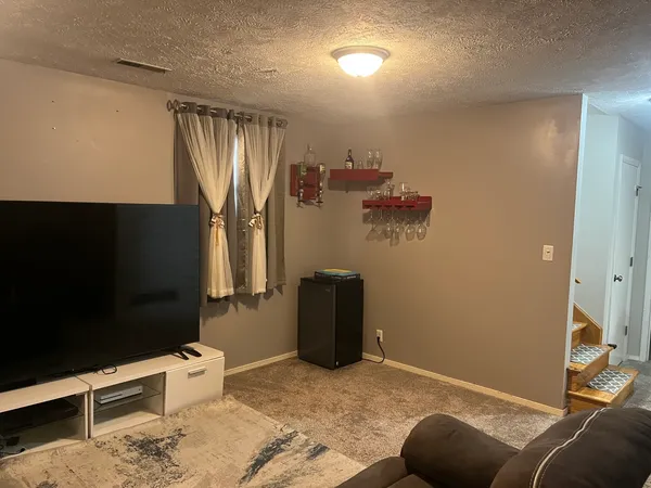 $259,900 | 109 Suelynn Drive, Normal, IL 61761