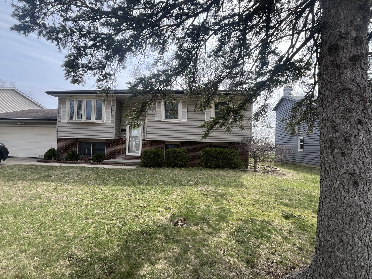 109 Suelynn Drive Normal, IL 61761 - Photo 5 of 53