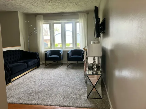 $259,900 | 109 Suelynn Drive, Normal, IL 61761