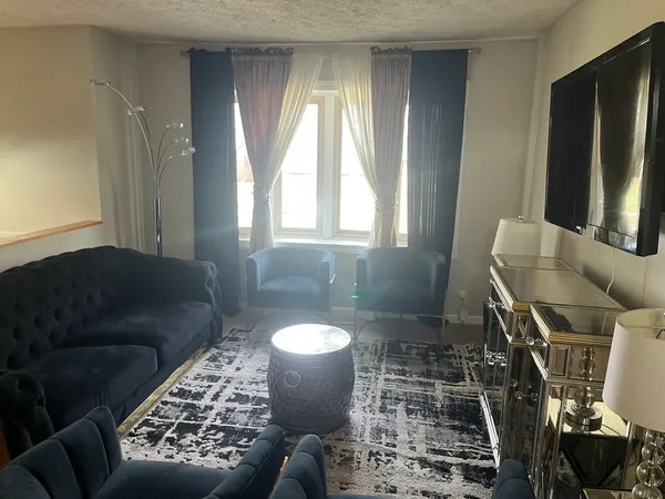 $275,900 | 109 Suelynn Drive, Normal, IL 61761